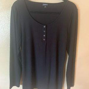 Torrid snap down front black top